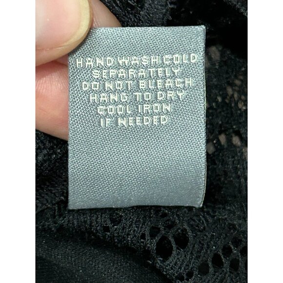 Kate & Mallory Womens XL Black Lace Top Floral Whmsigoth Witchy Bell Sleeve - Picture 9 of 11